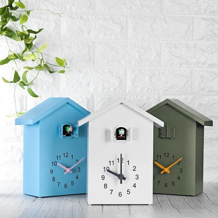 Cuckoo Clock with Decorative Design - TRENDVYO