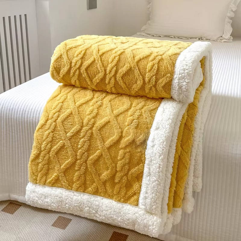 Fleece Blanket - TRENDVYO