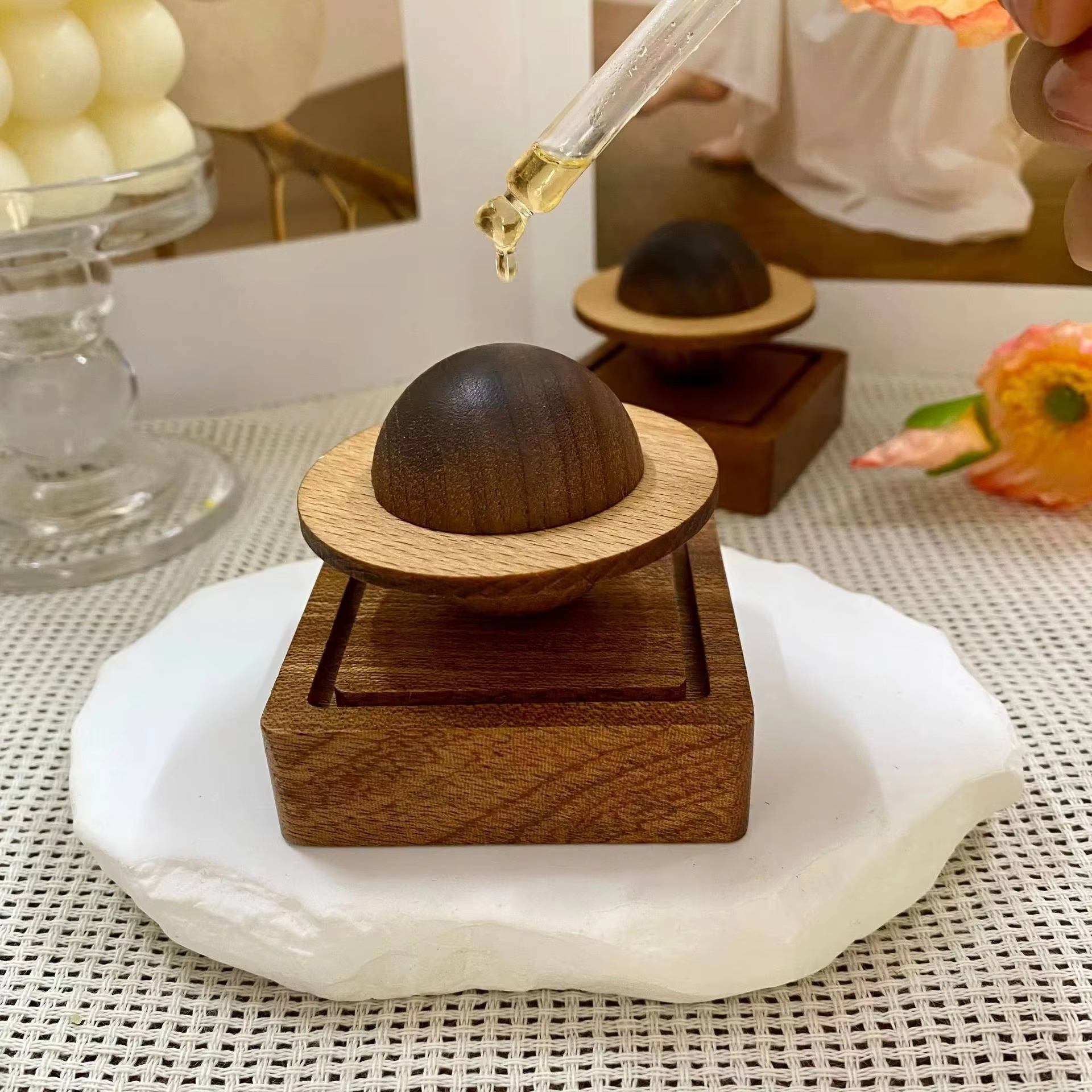 Mini Portable Aroma Diffuser, No Essential Oil Needed - TRENDVYO