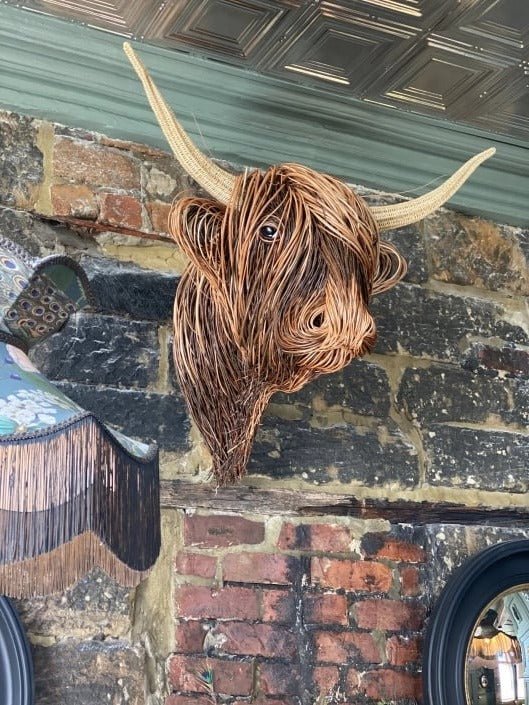 Wall-Mounted Cow Sculpture - TRENDVYO