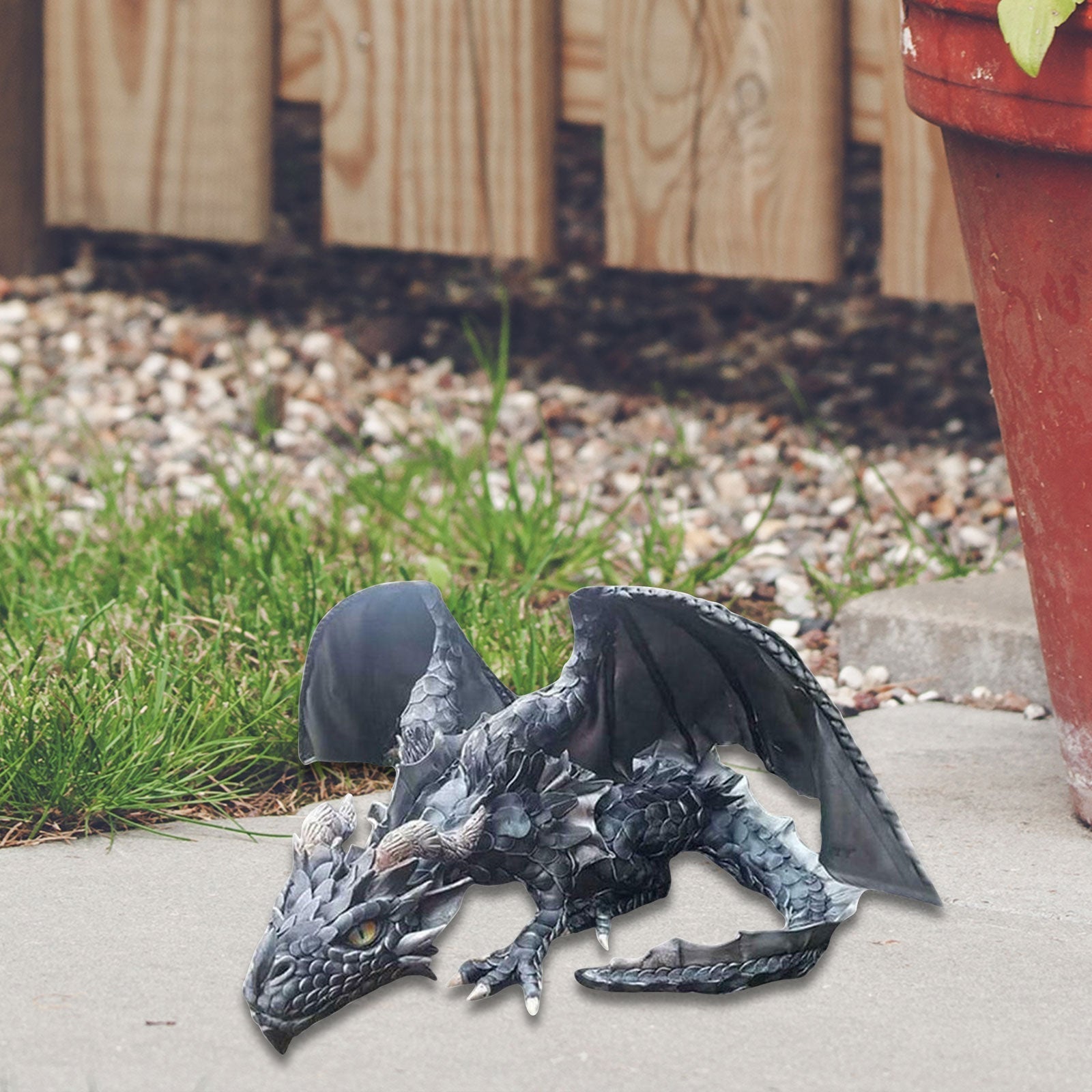 Crouching Dragon Guardian Statue: Gothic Outdoor Decoration - TRENDVYO
