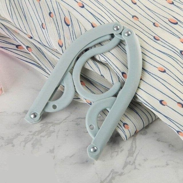 Foldable Travel Clothes Hanger - TRENDVYO
