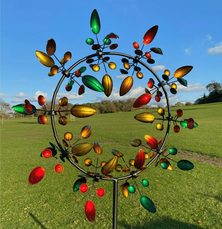 Magical metal windmill: Kinetic wind spinner for the garden - TRENDVYO