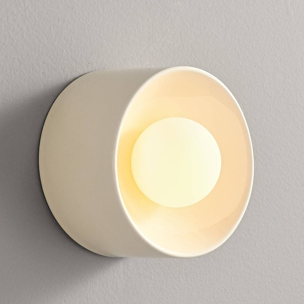 Nordic Modern Black Wall Lamp - TRENDVYO