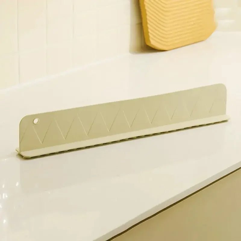 Silicone Sink Splash Guard with Suction Cups - TRENDVYO