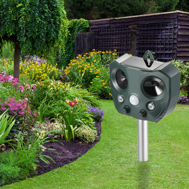 Solar Ultrasonic Animal Repeller - TRENDVYO